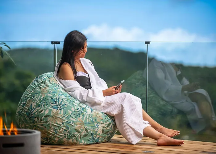 Aves Monteverde Eco Con Jacuzzi *